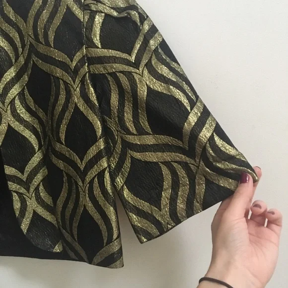 ✨Vintage Holiday Cropped Jacket ✨ - Picture 8 of 8